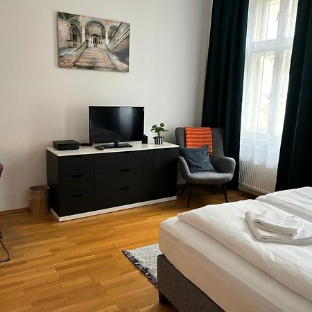 Casa Nostra - Ruhig & Zentral Wohnen Am Augarten ウィーン エクステリア 写真